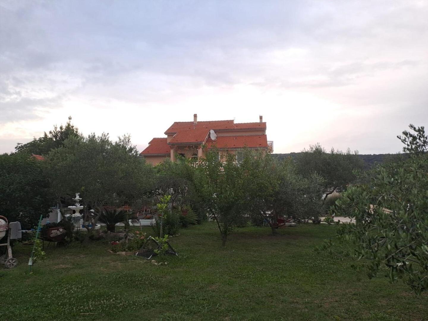 Apartments Mig - With Beautiful Garden ซูเปทาร์สกา ดรากา ภายนอก รูปภาพ